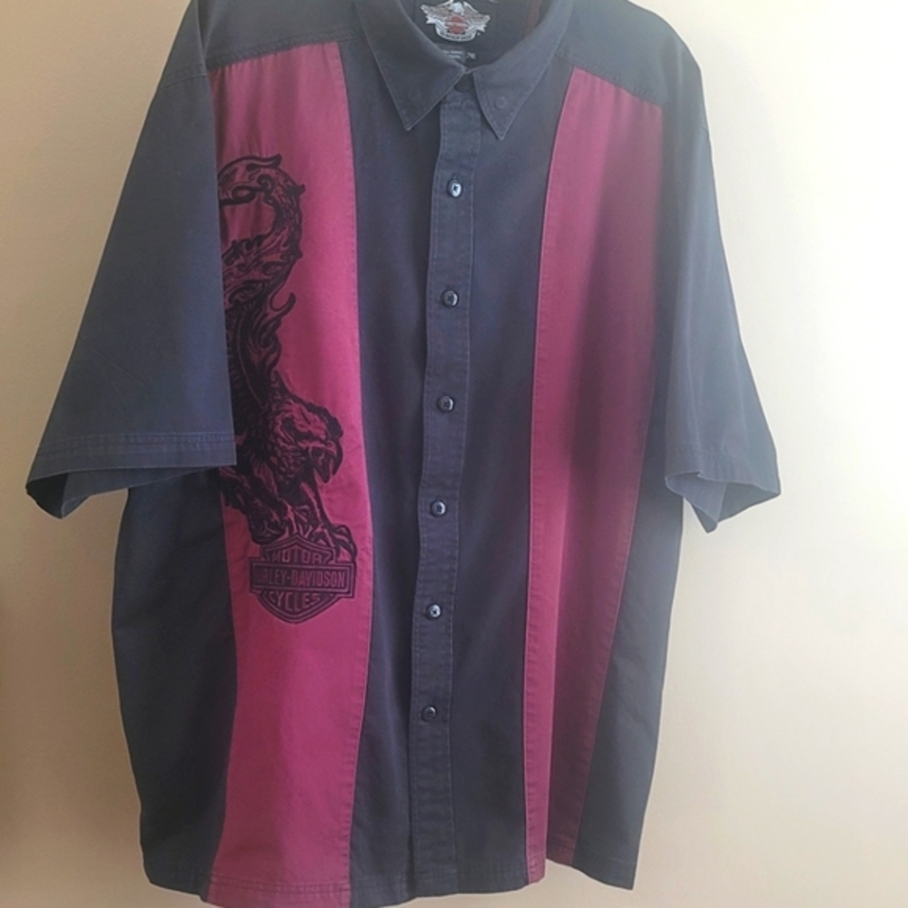 Men's XXL Harley-Davidson Short Sleeve Shirt. Gently worn, perfect condition!